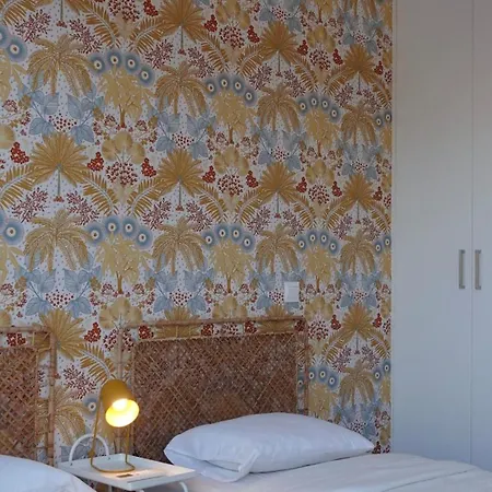 New Apartment, Terrace, Pool, Walk To Apartman