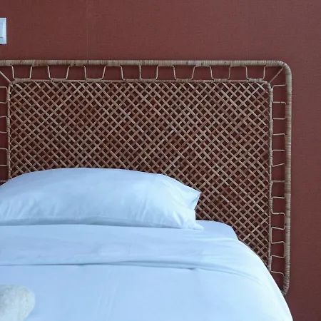 New Apartment, Terrace, Pool, Walk To * Paralímni