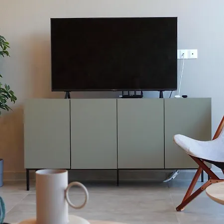New Apartment, Terrace, Pool, Walk To Apartman
