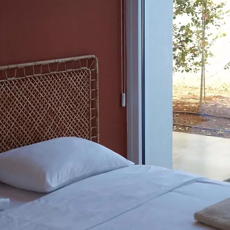 New Apartment, Terrace, Pool, Walk To