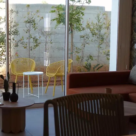 Lejlighed New Apartment, Terrace, Pool, Walk To